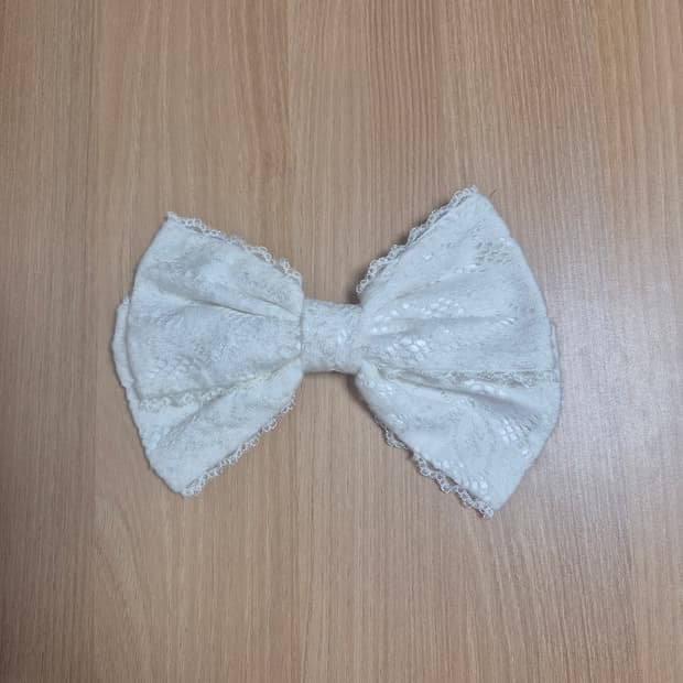 리즈리사 리본브로치 오프화이트칼라