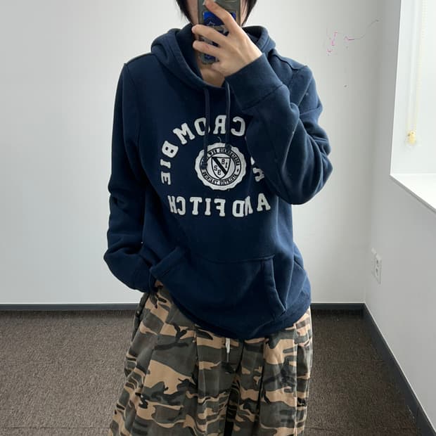 Abercrombie 아베크롬비 스펠아웃로고 네이비 후드티