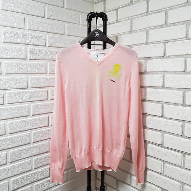 [여95/정품] MARK & LONA 핑크색 브이넥 니트