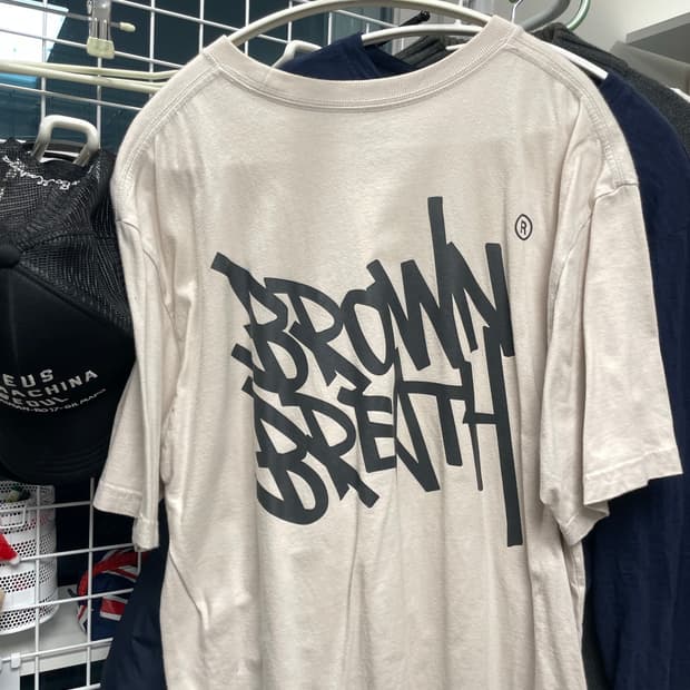 브라운브레스 반팔