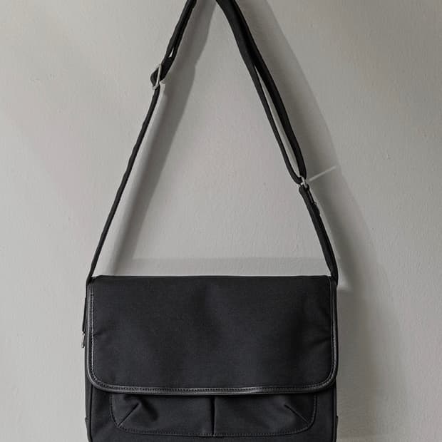 어나더오피스 카메라 백 voyger camera bag