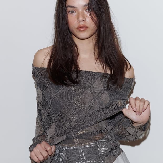 폴리수엠 오프숄더