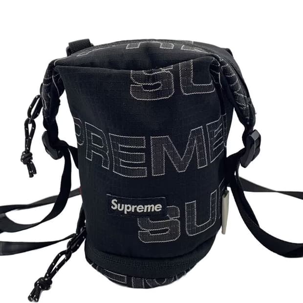 슈프림 넥 파우치 블랙 - 21FW