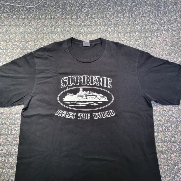 슈프림x코르테이즈 23FW 반팔티