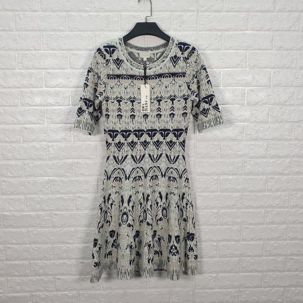 [85]플라스틱아일랜드 패턴 니트 원피스(새상품)