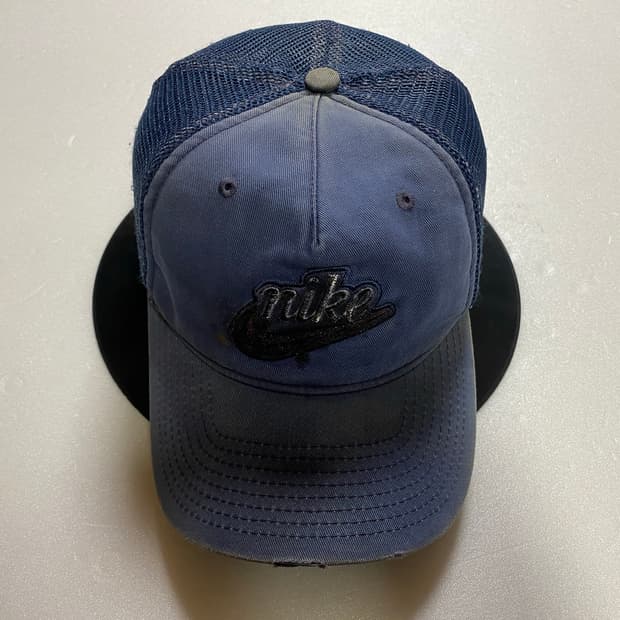 Nike vintage trucker cap