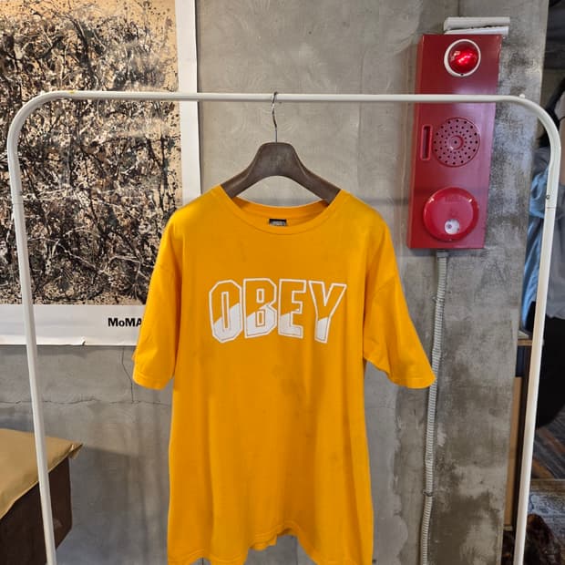 오베이 티셔츠 