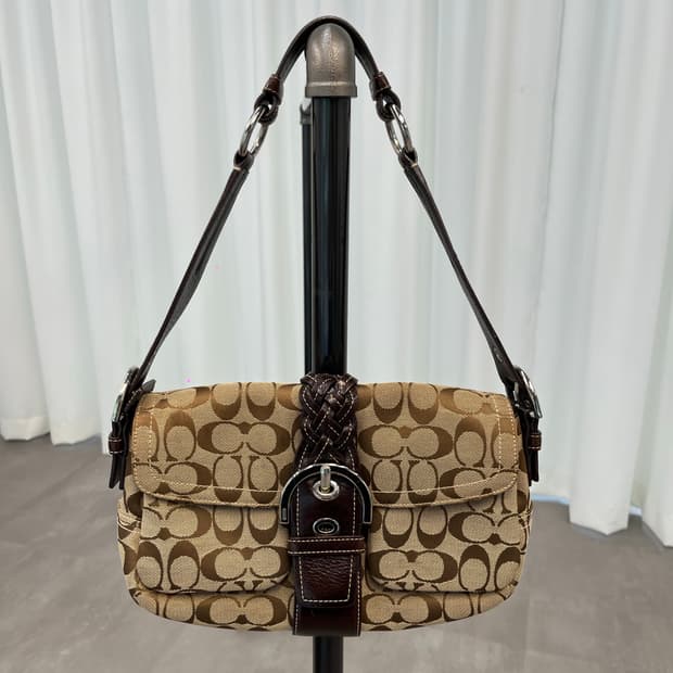 Coach Basic Pocket Bag