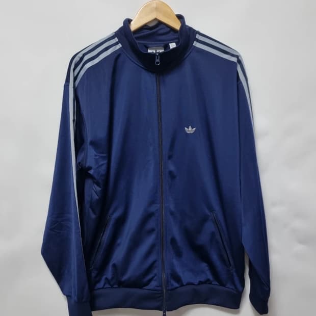 아디다스 베켄바우어 트랙탑 져지 m사이즈