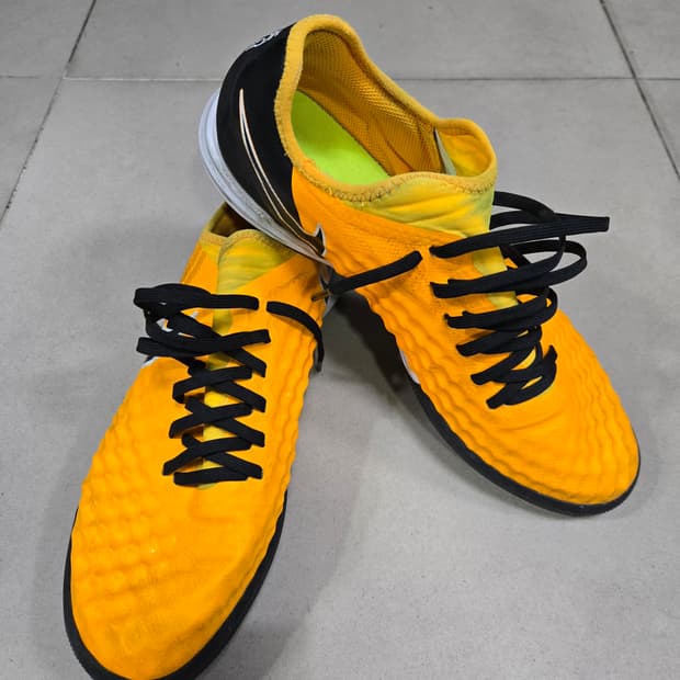 나이키 마지스타 X 피날레2 풋살화 TF 285mm