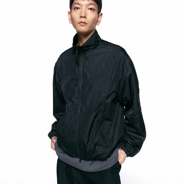 인사일런스 글로시 집업 블루종 s