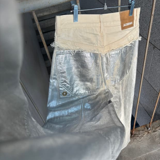 JACQUEMUS Le De Nimes Bordado Jeans