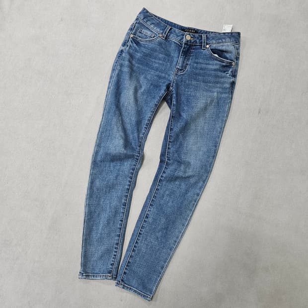 26 게스 여성 슬림핏 데님 팬츠 0402Y