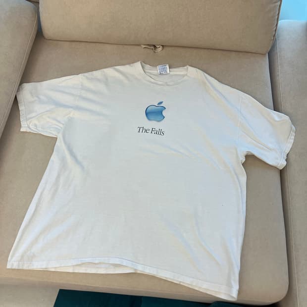 Vintage apple T shirts