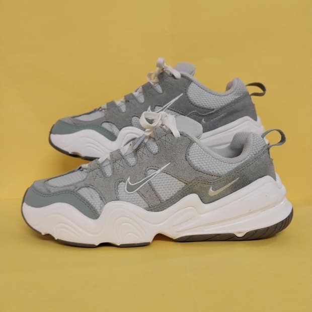 여성 나이키 테크 헤라 운동화 (240)