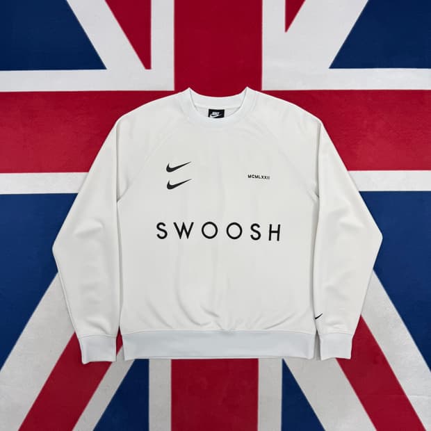 나이키 더블스우시 맨투맨 XL 