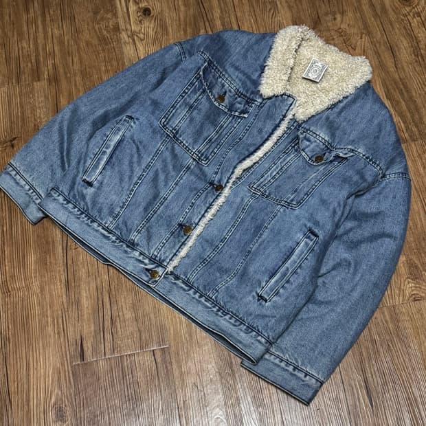 티뉴티스 양털 셰르파 드롭 숄더 오버핏 데님 자켓