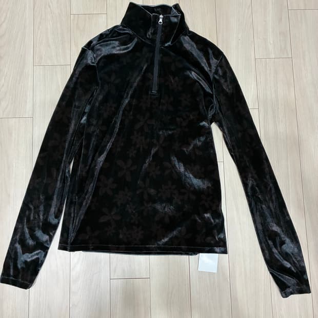 [데드스탁/새상품] Amomento 플라워 하프집 롱슬리브 🌸