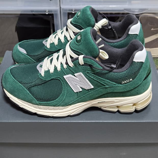 [판매](260)뉴발란스 2002R 나이트워치 그린