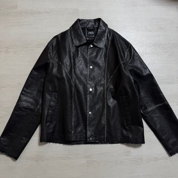 자라(ZARA) 남성 레더자켓 팝니다