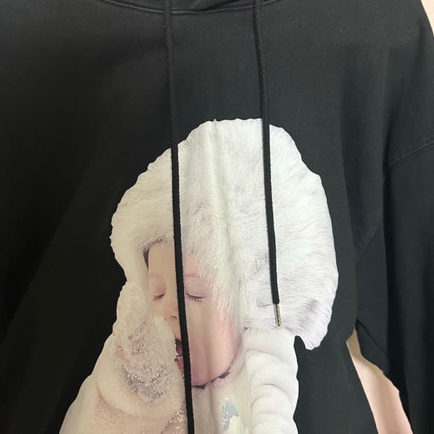 아크메드라비 후드티