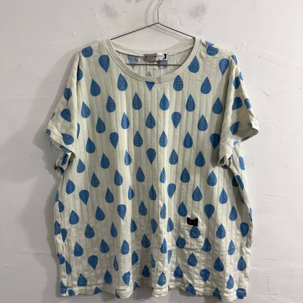atsuko matano cute cat top