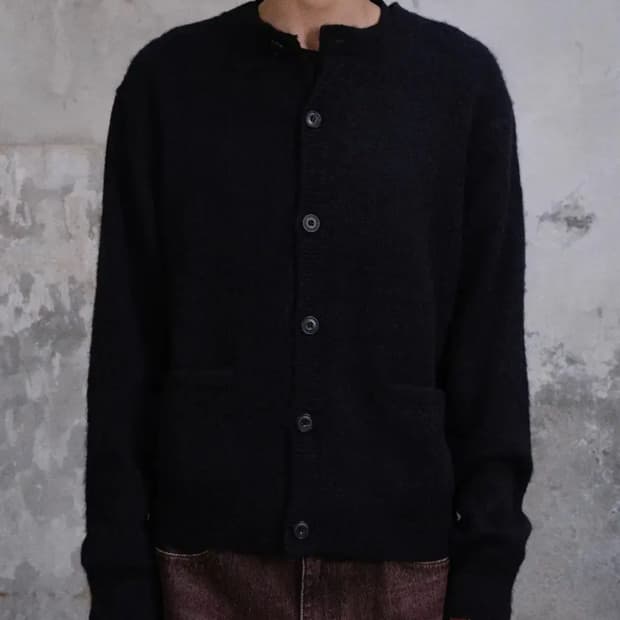 다이브인 라운드넥 헤어리 가디건 1사이즈