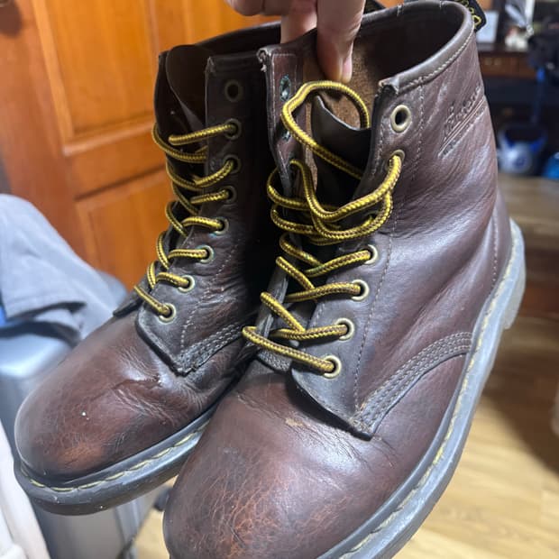 닥터마틴 8홀 250