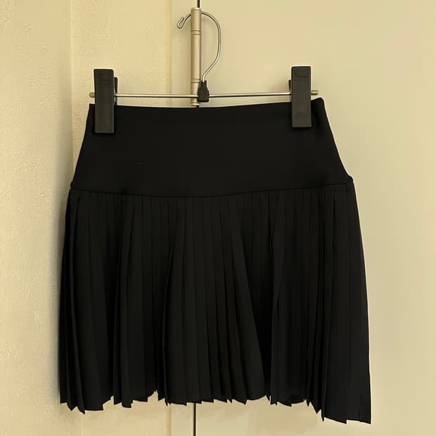 알로 플리츠 스커트 