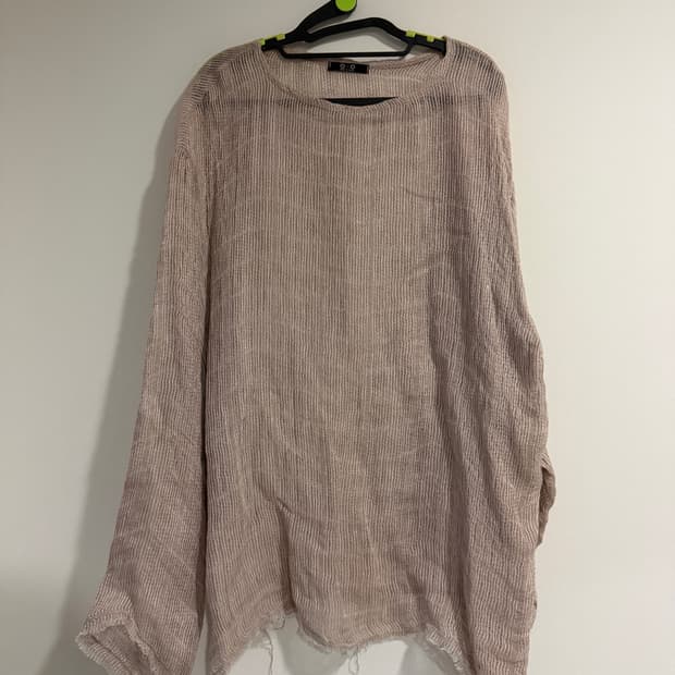 린넨 혼방의 루즈핏 니트