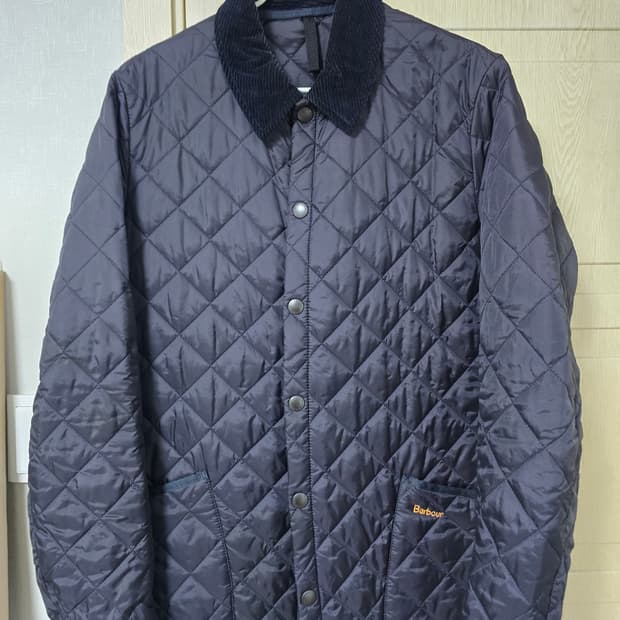 바버 퀄팅자켓 (L사이즈)