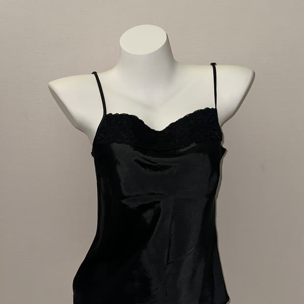 새틴 빈티지 블랙 레이스 슬립