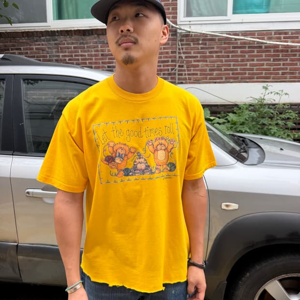 Jerzees cutting tee