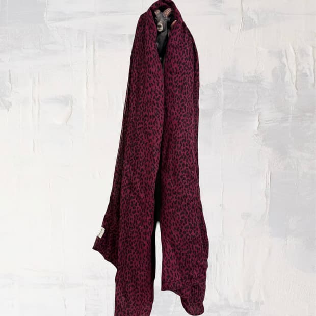 생로랑 레오파드 스카프