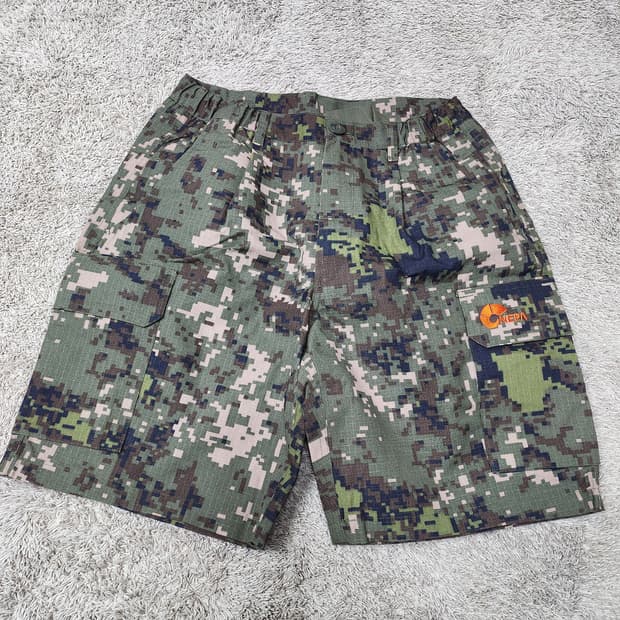 네파 디지털 카모 반바지 95 M 30인치 새제품