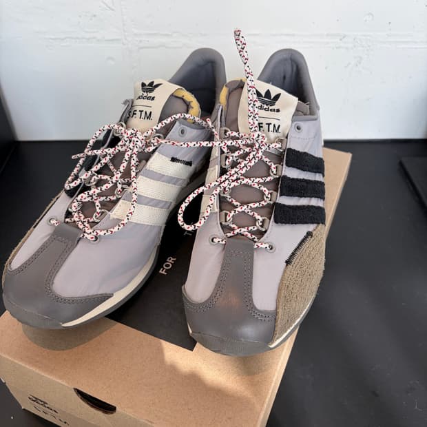 아디다스 송포더뮤트 컨트리 260