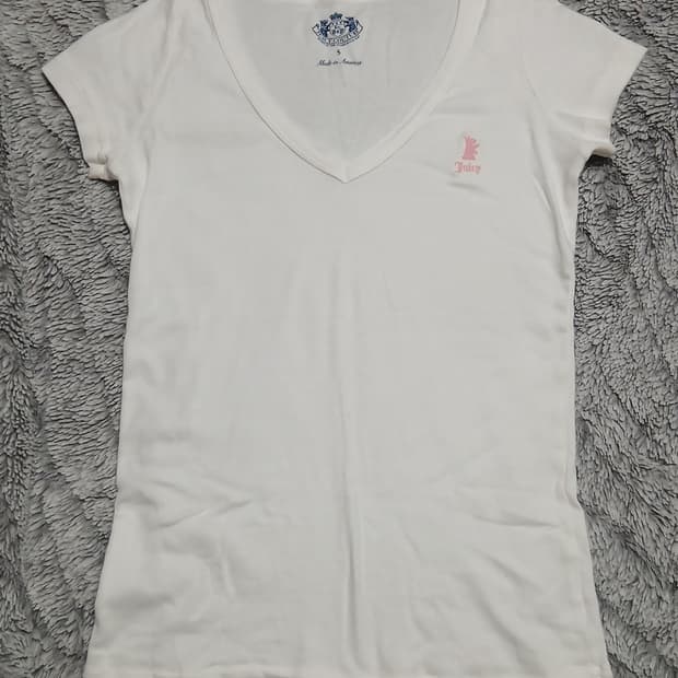 쥬시꾸뛰르 흰핑 반팔