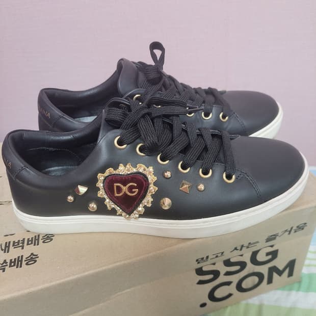 정품)급처2~3번신은상태최상!돌체앤가바나 D&G 하트 공주스니커즈 운동화