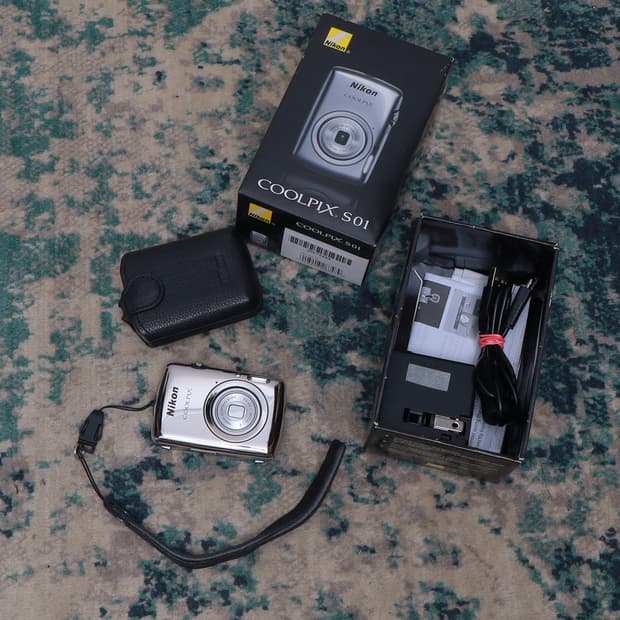 Nikon 니콘 쿨픽스 s01 빈티지카메라 제니 카메라 실버