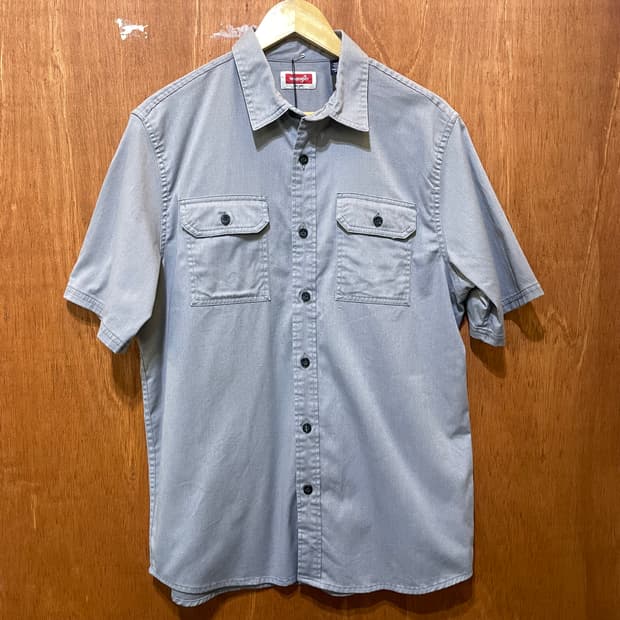 (M) Wrangler 랭글러 솔리드 반팔 셔츠   
