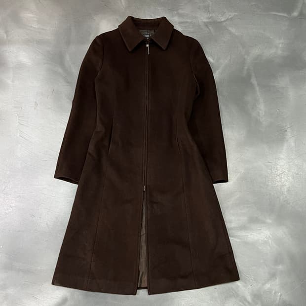  꼼사이즘 미니멀 집업 코트 y14782