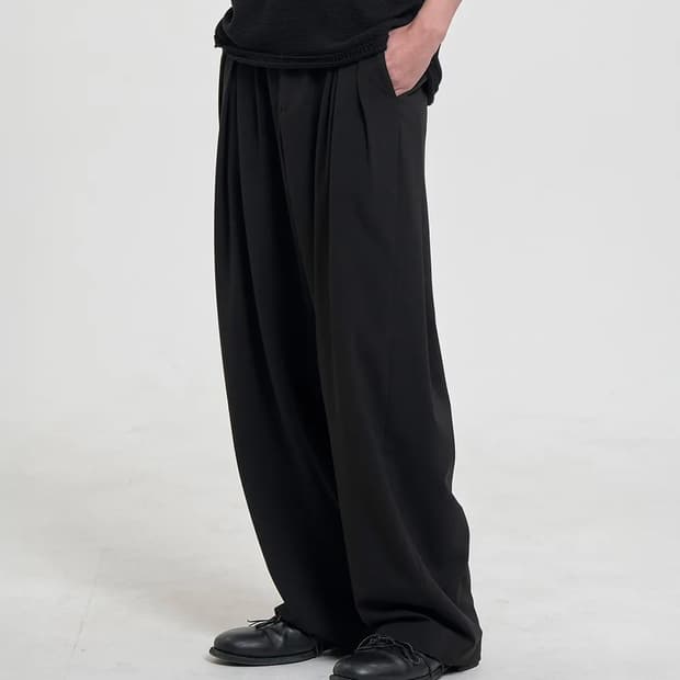 [M] 주앙옴므 매드플리츠 와이드 트라우저 블랙