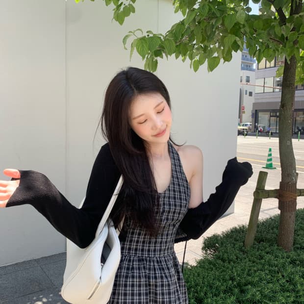 레이지샵 Kiri halter top 키리 홀더탑
