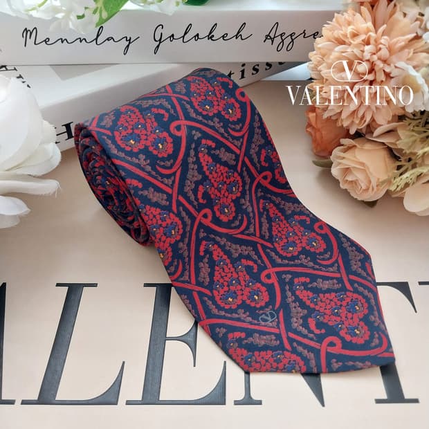 발렌티노 실크 네이비&레드 페이즐리 패턴 넥타이 9cm A등급 K1702
