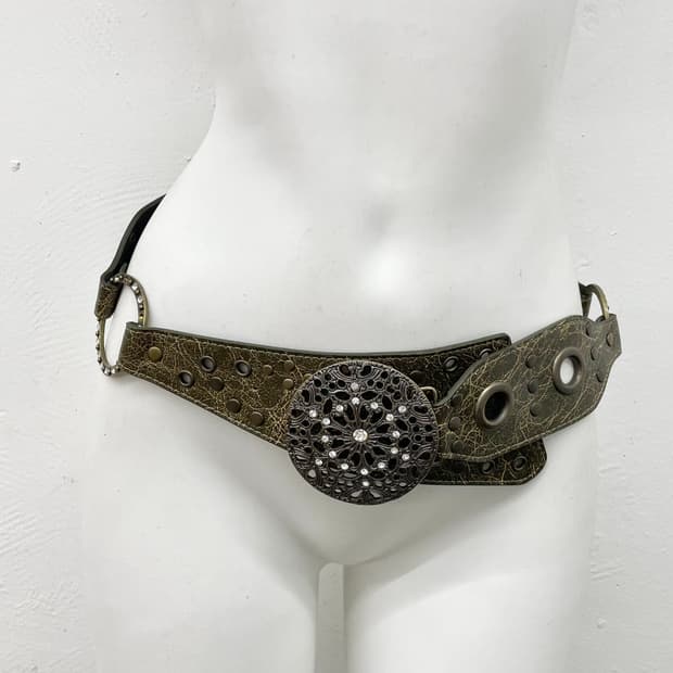 그런지 스터드 절개 버클 벨트