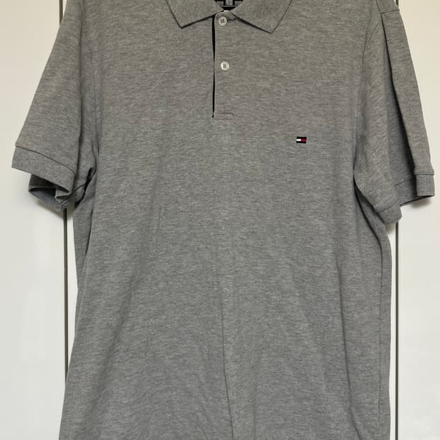 타미힐피거 그레이 반팔 폴로티