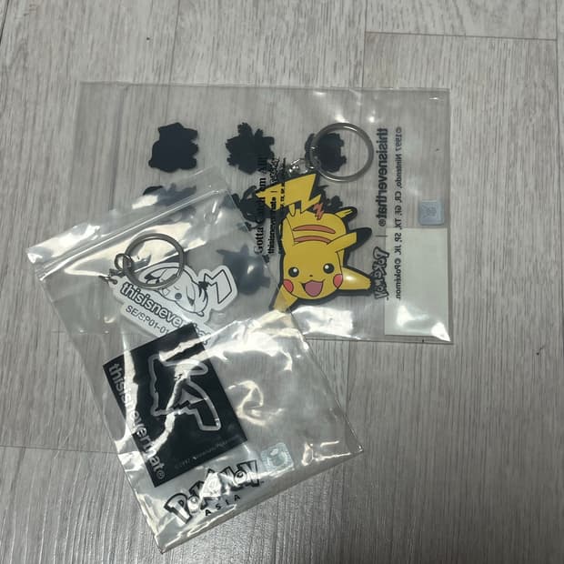 새상품)디스이즈네버댓 피카츄키링 일괄판매