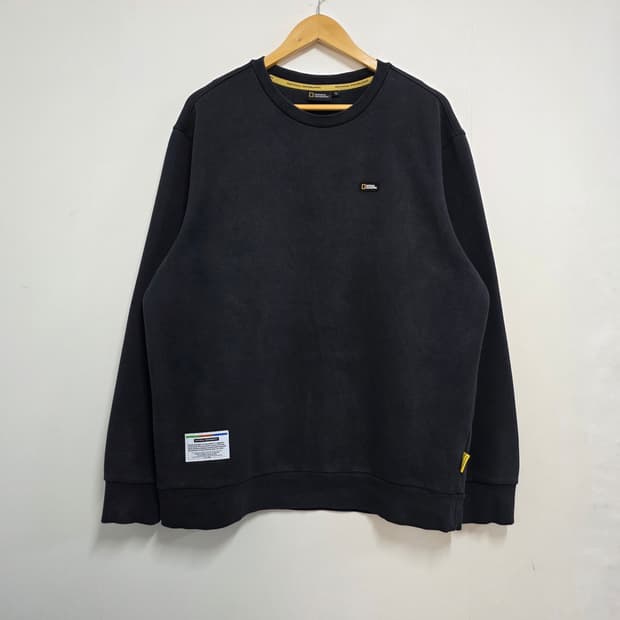 XL 105 내셔널지오그래픽 맨투맨 블랙