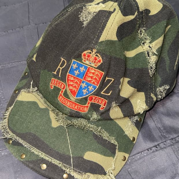 Regen Zone Stud Camouflage Cap