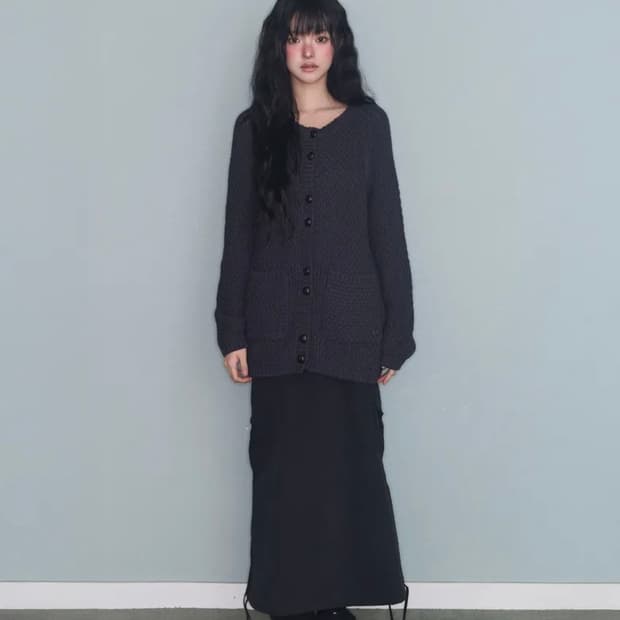 미레코 TURTLE-BUTTON KNIT CARDIGAN CHARCOAL